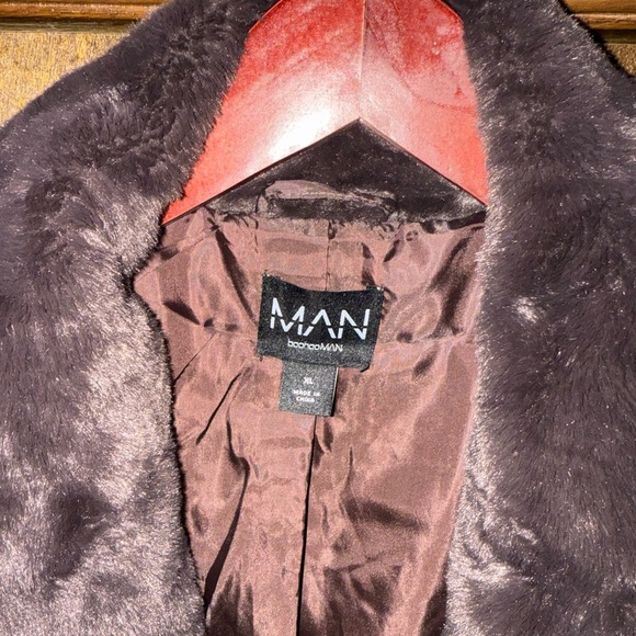 Mens 46R brown faux fur coat - Picture 3 of 4